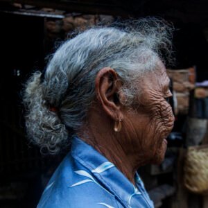 Mãe Velha, Minha Parteira em sua casa no Quilombo.